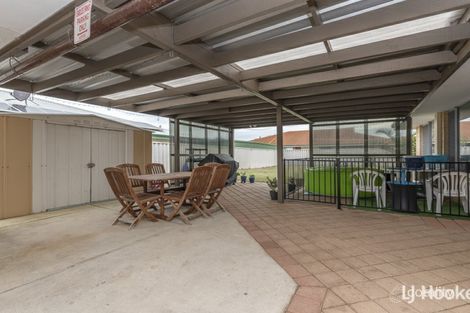 Property photo of 2 Palm Drive Warnbro WA 6169