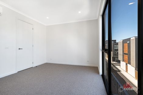Property photo of 101 Boundary Street Port Melbourne VIC 3207