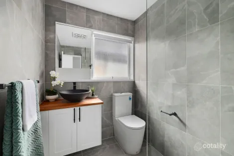 Property photo of 10 Alfred Place Frankston VIC 3199
