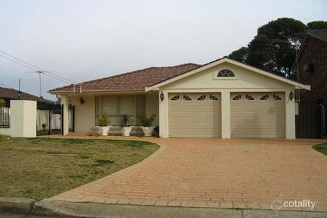 15 Holly Ave, Chipping Norton, NSW 2170