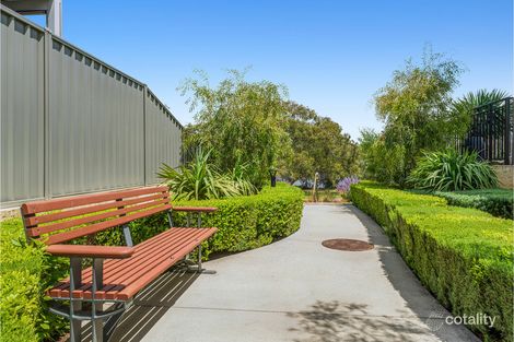 Property photo of 31/12 Loder Way South Guildford WA 6055