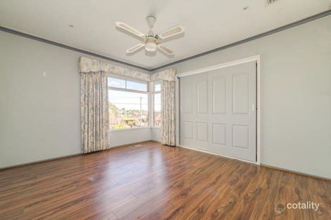 Property photo of 19 Banool Quadrant Doncaster East VIC 3109