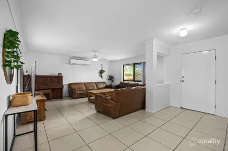 Property photo of 5 Barker Close Goodna QLD 4300