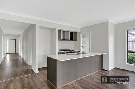 Property photo of 3 Clarice Crescent Brookfield VIC 3338