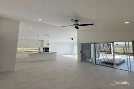Property photo of 40 Dunbar Street Margate QLD 4019