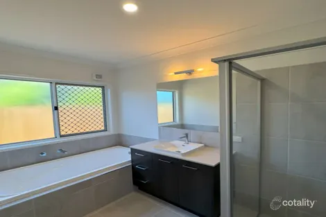 Property photo of 40 Dunbar Street Margate QLD 4019
