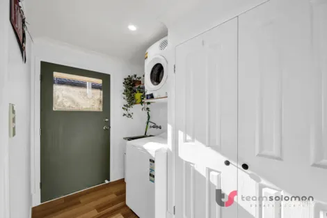 Property photo of 21 Wisteria Street Ormiston QLD 4160