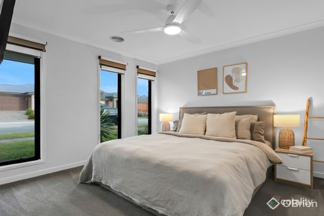 Property photo of 6 Anja Way Clyde North VIC 3978