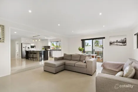 Property photo of 12 Batman Crescent Springwood QLD 4127
