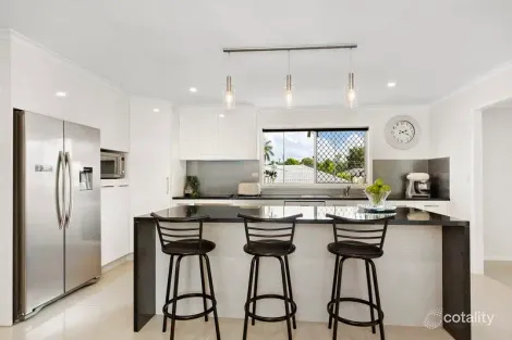 Property photo of 12 Batman Crescent Springwood QLD 4127