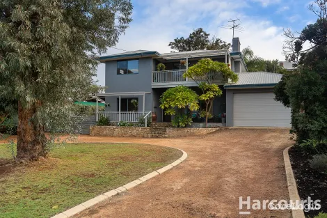 Property photo of 4 Dalrymple Terrace Halls Head WA 6210
