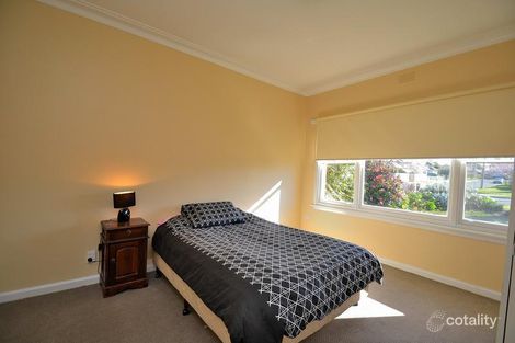 Property photo of 8 Grammar Street Wendouree VIC 3355