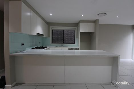 Property photo of 27 Burriang Way Pemulwuy NSW 2145