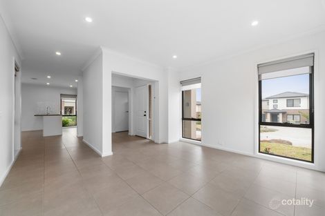 Property photo of 2 Hotelier Court Skye VIC 3977