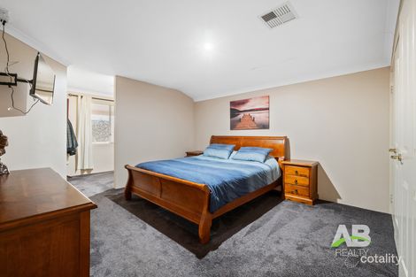 Property photo of 7 Sapling Way Hocking WA 6065