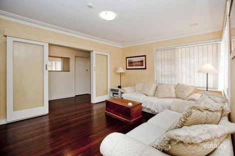 Property photo of 5 Tamblyn Place Karrinyup WA 6018