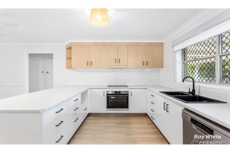 Property photo of 17 Wall Street Lammermoor QLD 4703