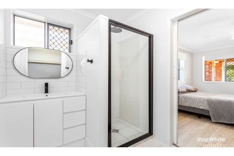 Property photo of 17 Wall Street Lammermoor QLD 4703