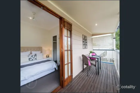 Property photo of 5 Melbourne Avenue Camp Hill QLD 4152