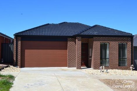 Property photo of 8 Taunton Drive Pakenham VIC 3810