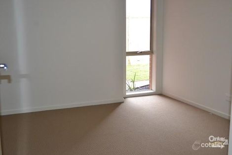 44 Thwaites Rd, Pakenham, VIC 3810