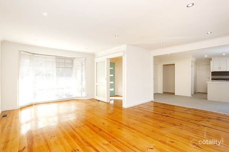 Property photo of 3/89 Middleborough Road Burwood VIC 3125