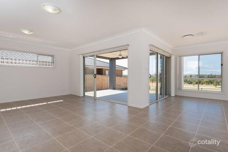 Property photo of 12 Segovia Crescent Colebee NSW 2761