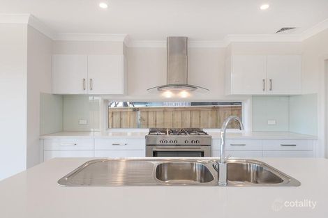 Property photo of 12 Segovia Crescent Colebee NSW 2761