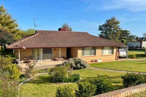 9 Milong St, Young, NSW 2594