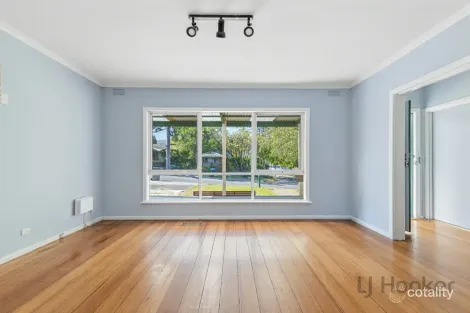 Property photo of 27 Royalden Close Boronia VIC 3155