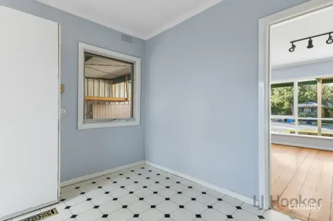 Property photo of 27 Royalden Close Boronia VIC 3155