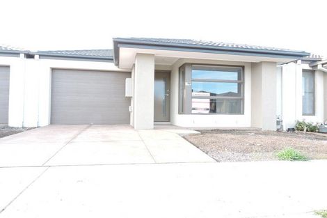 Property photo of 15 Bandicoot Road Craigieburn VIC 3064