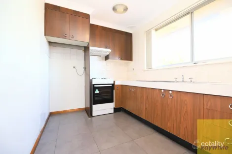 Property photo of 39 Saric Avenue Georges Hall NSW 2198