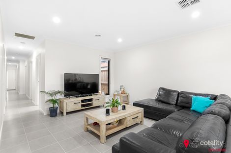 Property photo of 11 Stanmore Crescent Wyndham Vale VIC 3024