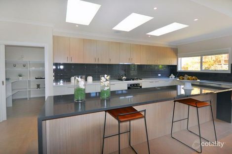 Property photo of 12 Hillgrove Close Warragul VIC 3820