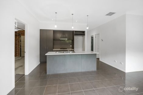 Property photo of 2 Pearl Drive Craigieburn VIC 3064