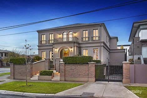Property photo of 246 Woodland Street Strathmore VIC 3041