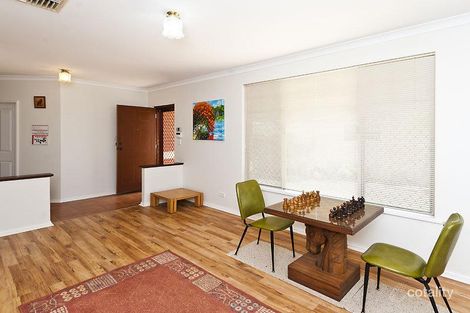 Property photo of 2 Pitt Street St James WA 6102