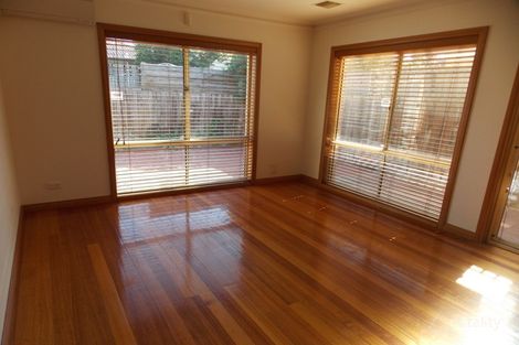 Property photo of 26 Rim Cross Drive Keilor East VIC 3033