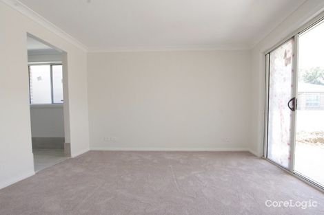 Property photo of 8 Plumage Crescent Spring Farm NSW 2570