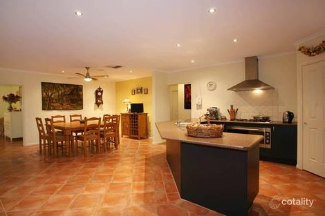 Property photo of 4 Viewbank Rise Beaconsfield VIC 3807