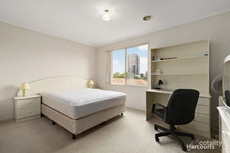 Property photo of 2/21 Brougham Street Box Hill VIC 3128