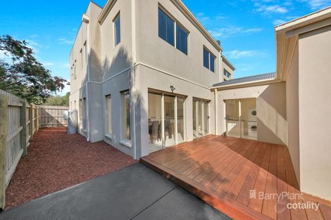 25 Tintern Tce, South Morang, VIC 3752