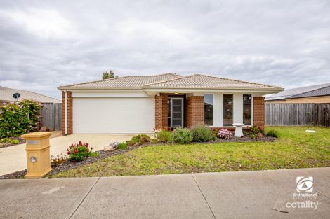 17 Coast Ave, Paynesville, VIC 3880