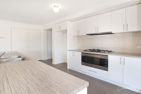Property photo of 19 Wallaby Drive Rosebud VIC 3939