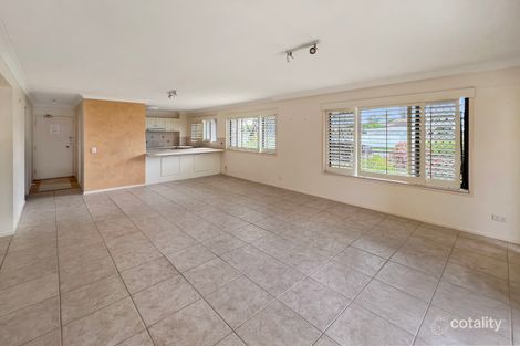 Property photo of 2/1199 Gold Coast Highway Palm Beach QLD 4221