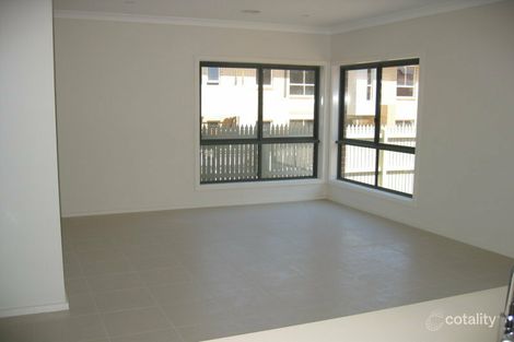 Property photo of 7 Voyager Way Endeavour Hills VIC 3802