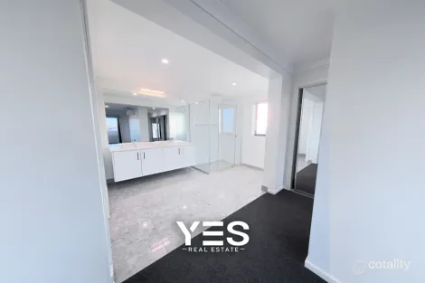 Property photo of 24 Rimple Way Beaconsfield VIC 3807