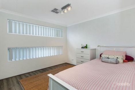 Property photo of 6 Sunstone Boulevard Treeby WA 6164