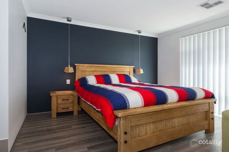 Property photo of 6 Sunstone Boulevard Treeby WA 6164